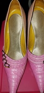 Womens high heel pumps